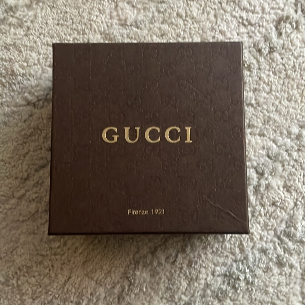 Authentic Gucci Box & Gift Bag - Picture 2 of 5